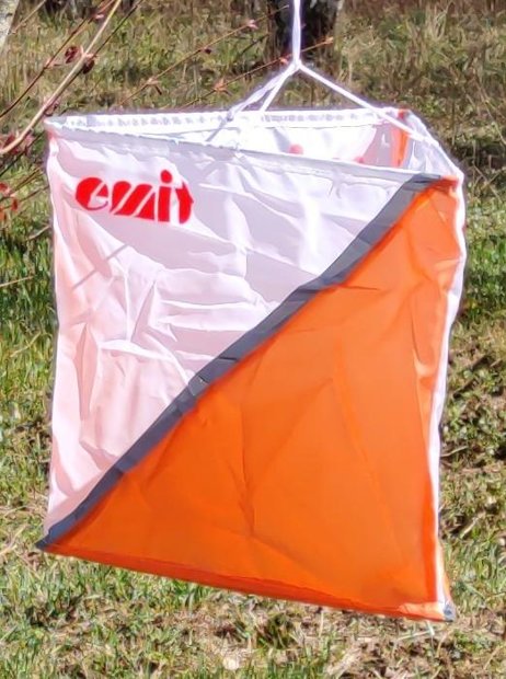 Control Flag for orienteering - 30x30cm with reflective inlet